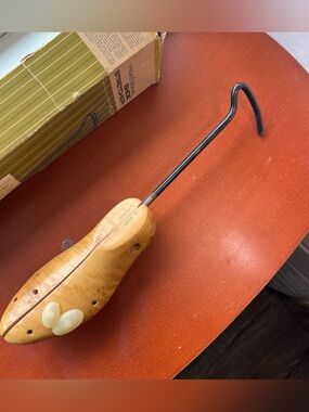 Vintage Cadillac Professional Wooden Shoe Stretcher Men's Regular 7–10.5 w/ Box